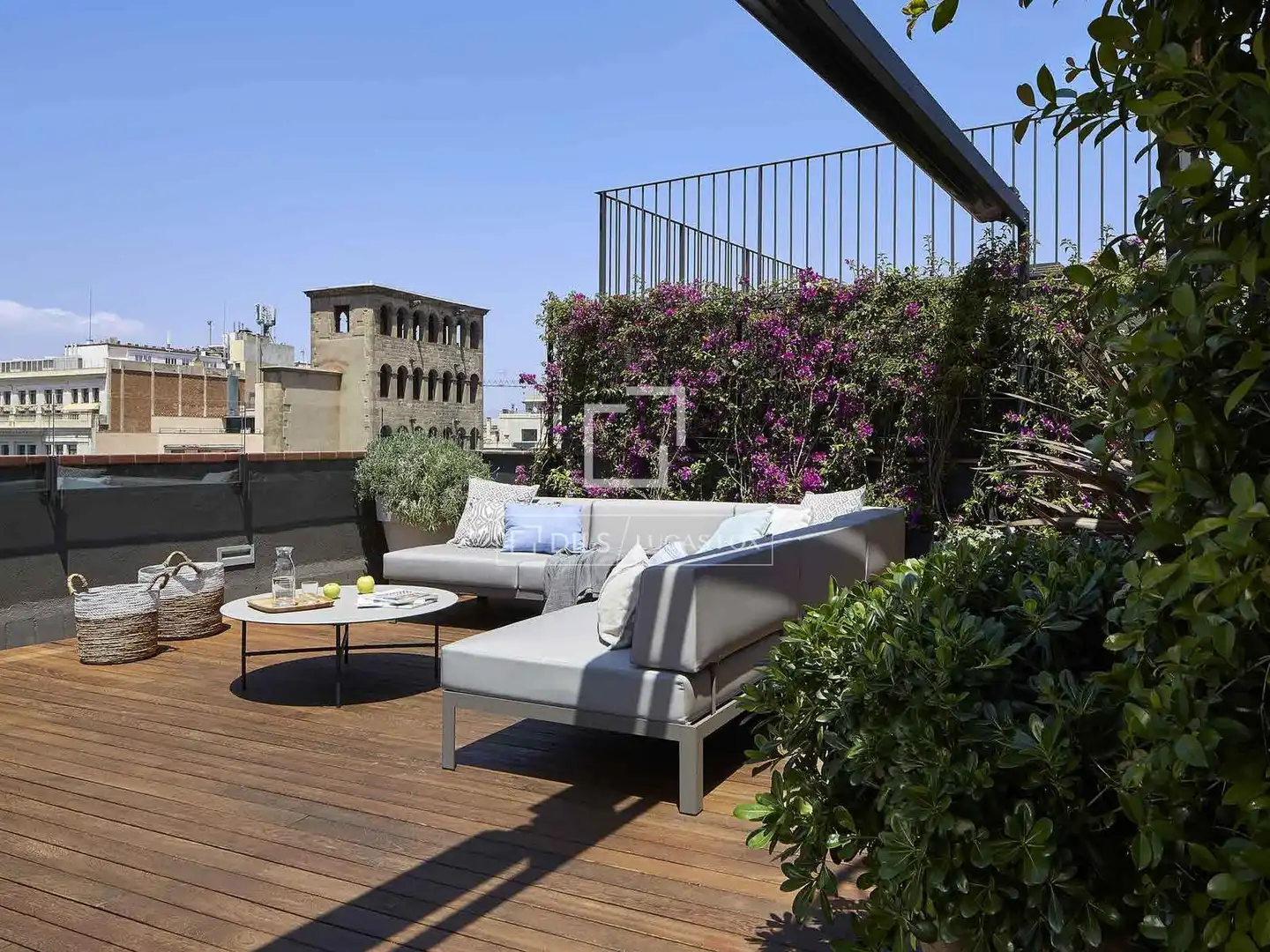 Terrasse von Dachboden zum Verkauf in Barcelona mit Klimaanlage, Heizung und Parkett