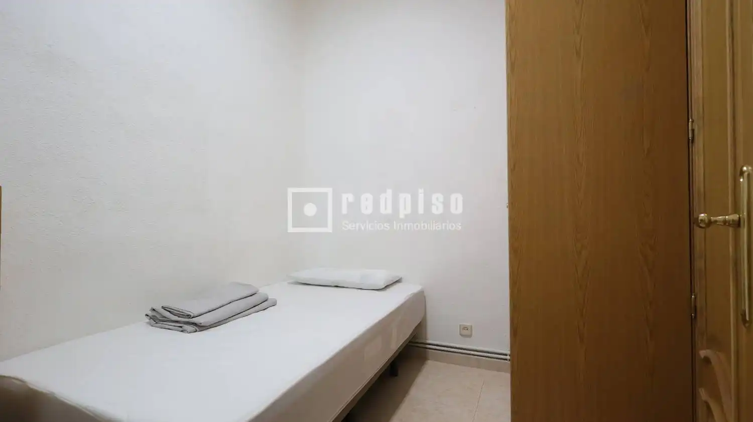 Habitación de Piso de alquiler en Madrid con Calefacción y Amueblado