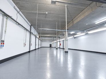 Industrial building to rent in Zona Industrial i Agrícola