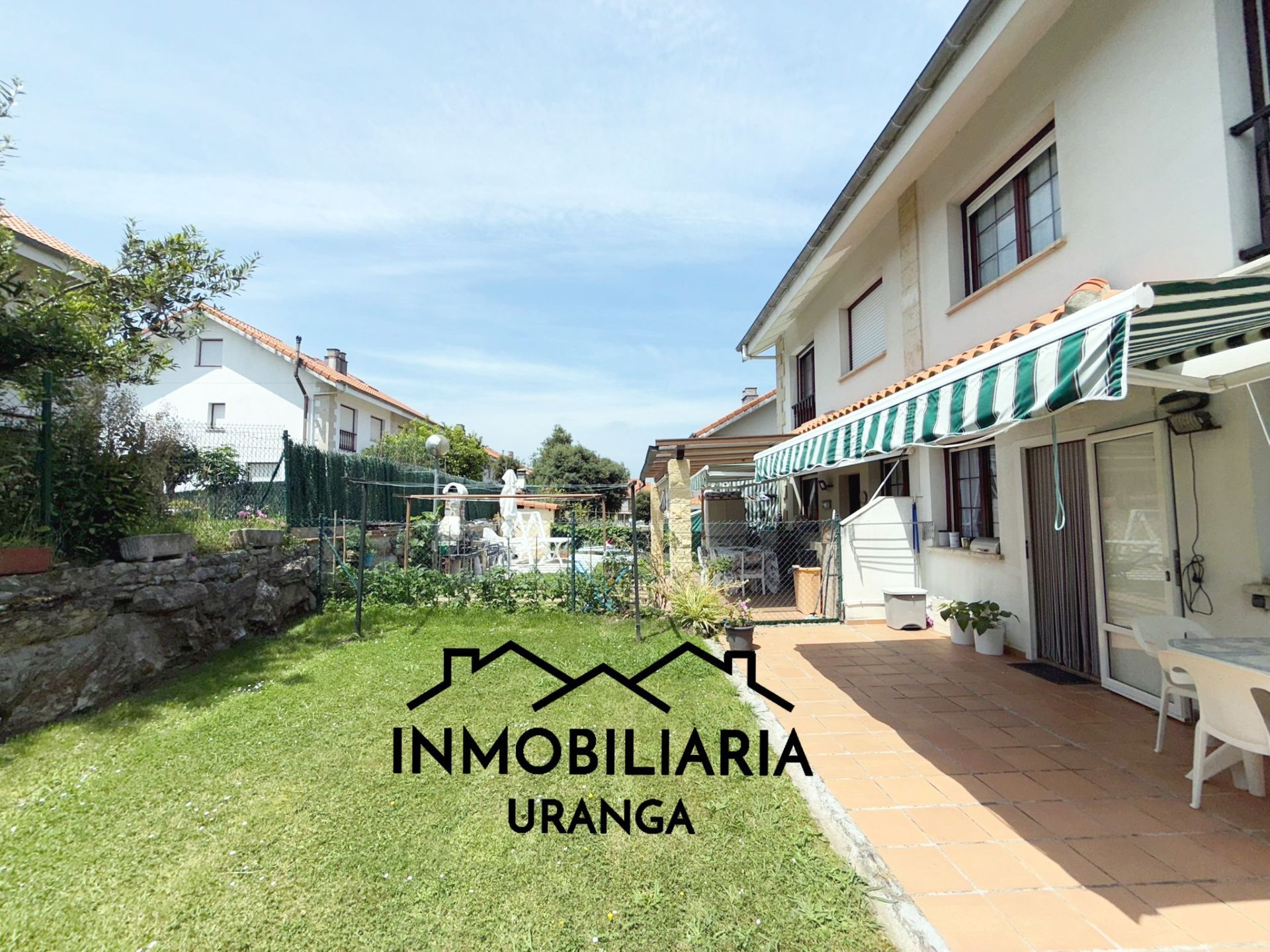 Exterior view of House or chalet for sale in Argoños   with Heating, Private garden and Terrace