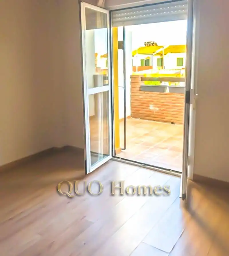 Houses for sale in Jerez de la Frontera  with Air Conditioner and Balcony