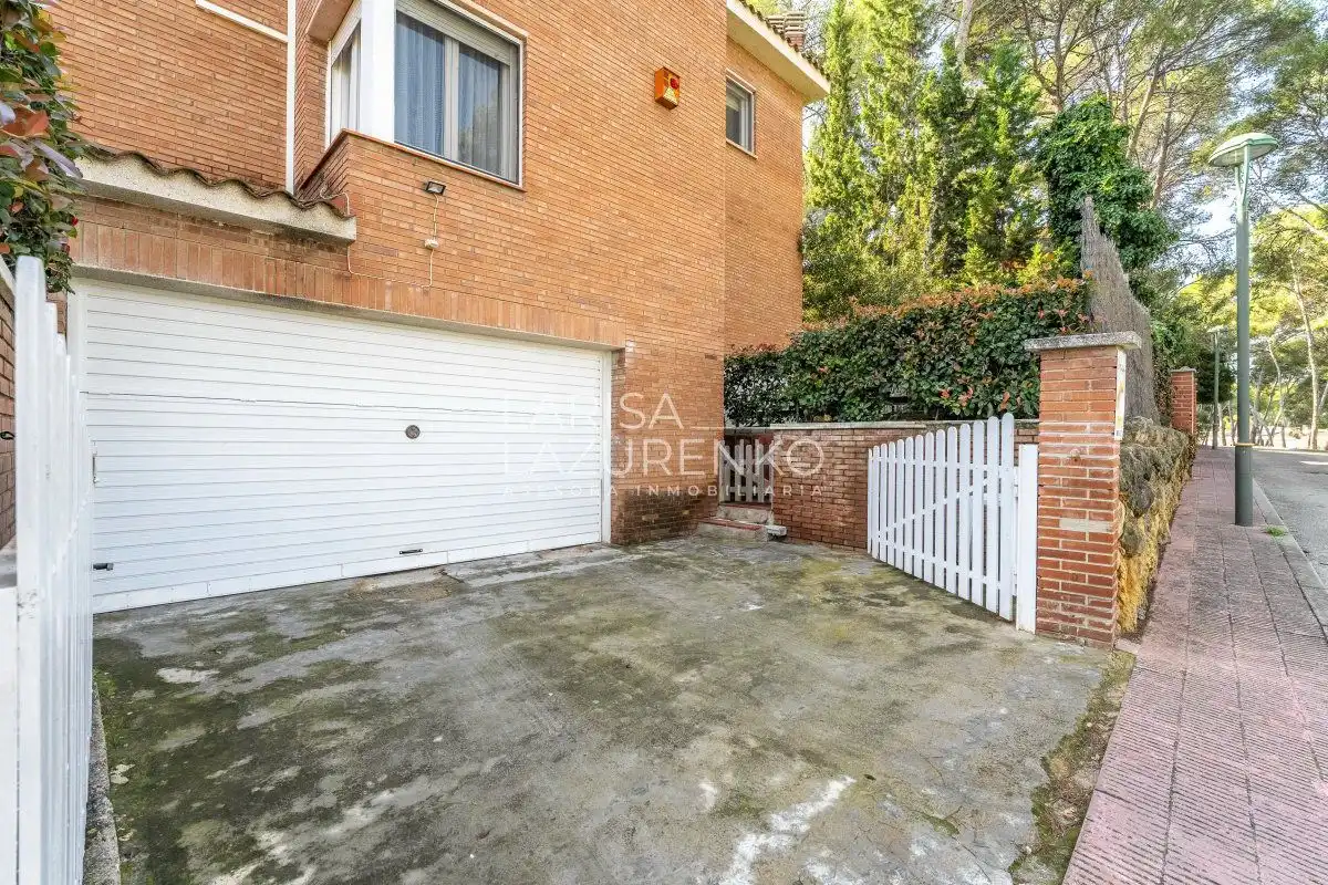 Vista exterior de Casa o xalet en venda en Tarragona amb Aire condicionat, Calefacció i Jardí privat