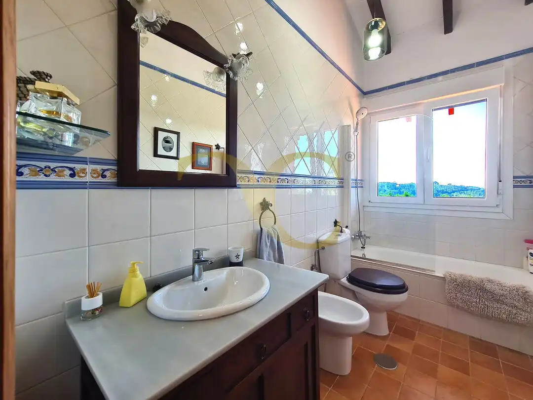 Baño de Casa o chalet en venta en Villaviciosa con Calefacción, Jardín privado y Terraza