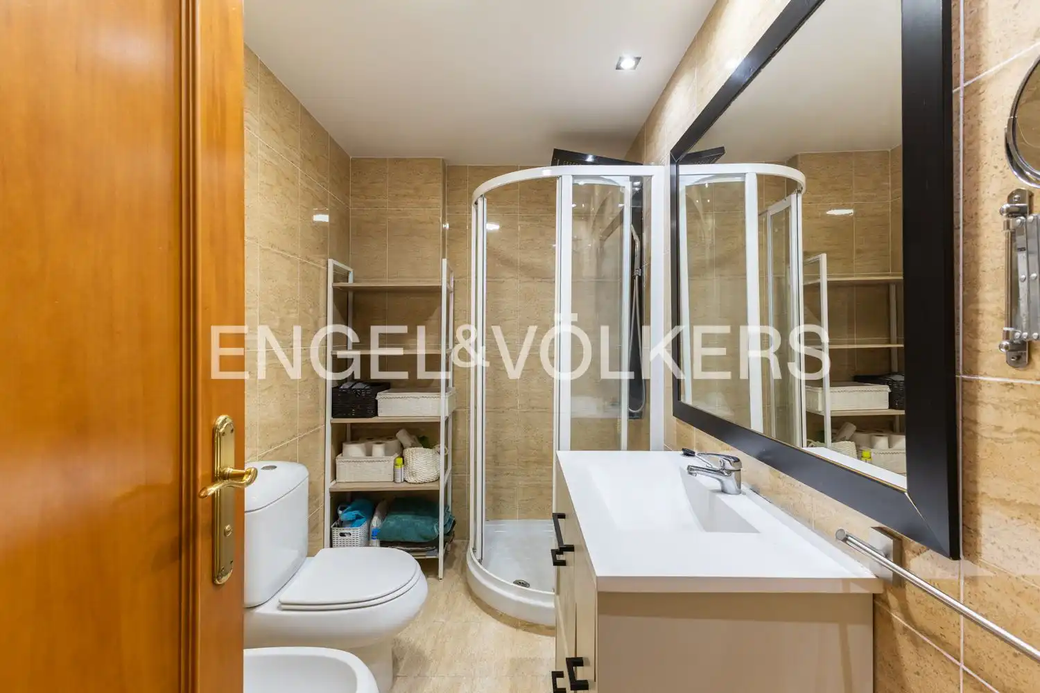 Baño de Piso en venta en Tavernes Blanques con Aire acondicionado, Calefacción y Terraza