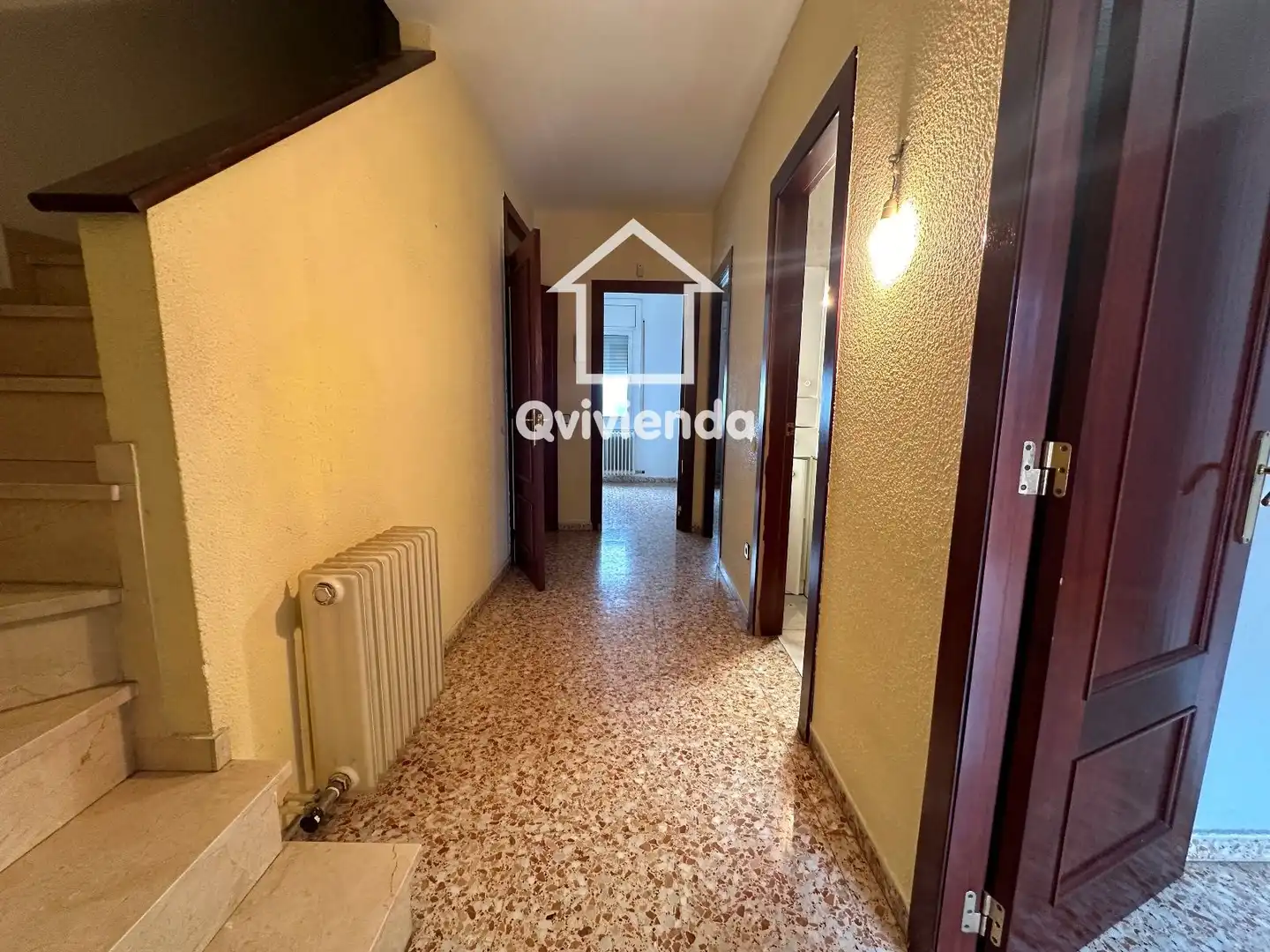 Casa adosada en venta en Santa Perpètua de Mogoda con Trastero