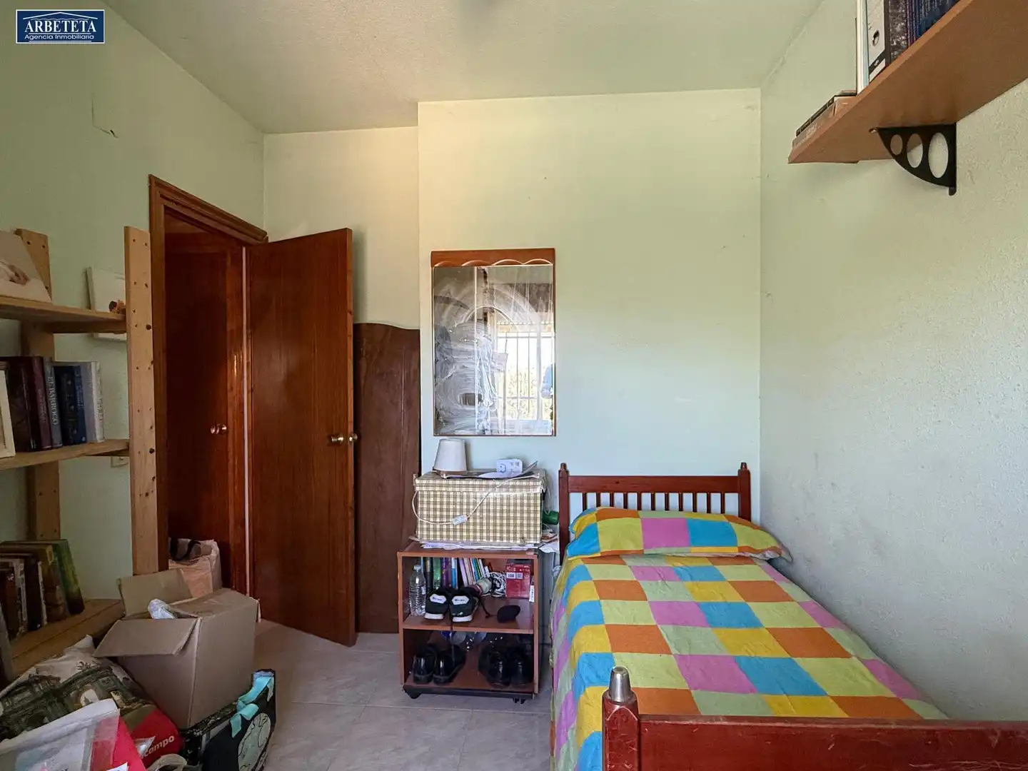 Habitación de Casa adosada en venta en Trijueque con Calefacción, Jardín privado y Trastero