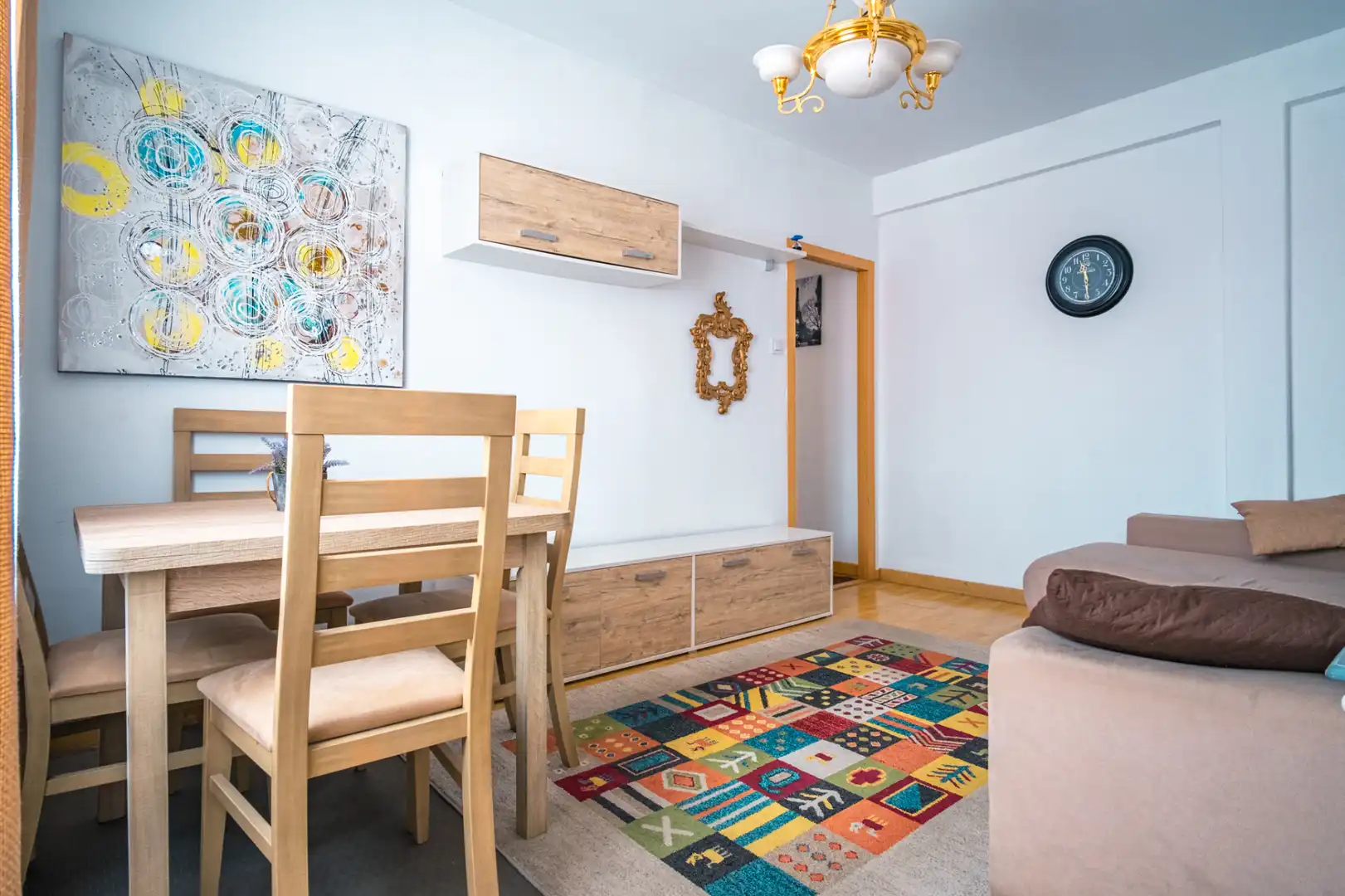 Comedor de Piso en venta en Vigo  con Amueblado, Horno y Lavadora