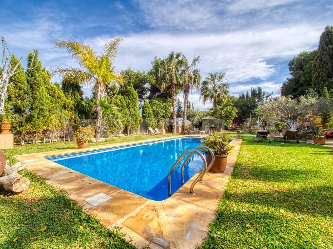 Swimming pool of House or chalet for sale in Alicante / Alacant  with Air Conditioner, Heating and Storage room