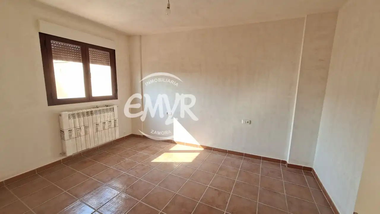 Casa o chalet en venta en Coreses con Calefacción y Jardín privado