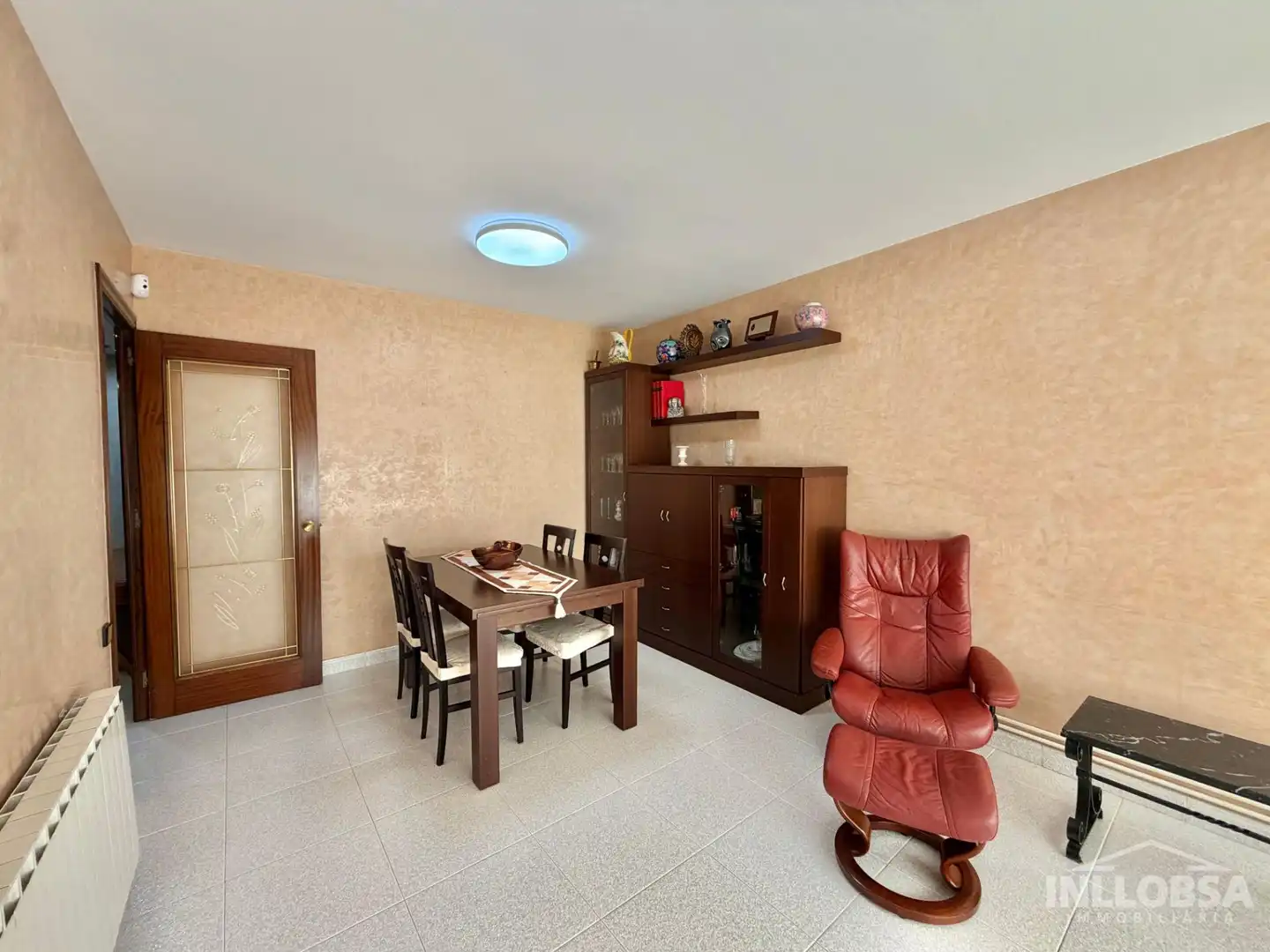 Comedor de Piso en venta en Manresa con Calefacción, Trastero y Balcón