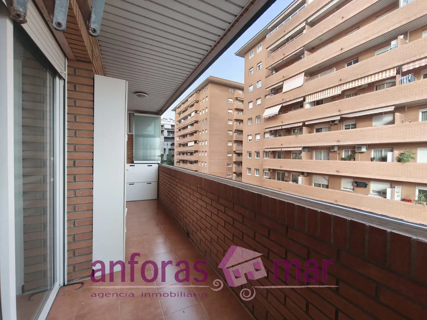Außenansicht von Wohnung zum Verkauf in Tarragona mit Klimaanlage, Heizung und Terrasse