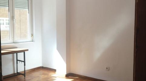 Foto 5 de Piso en venta en Inmobiliaria - Barreda, Torrelavega