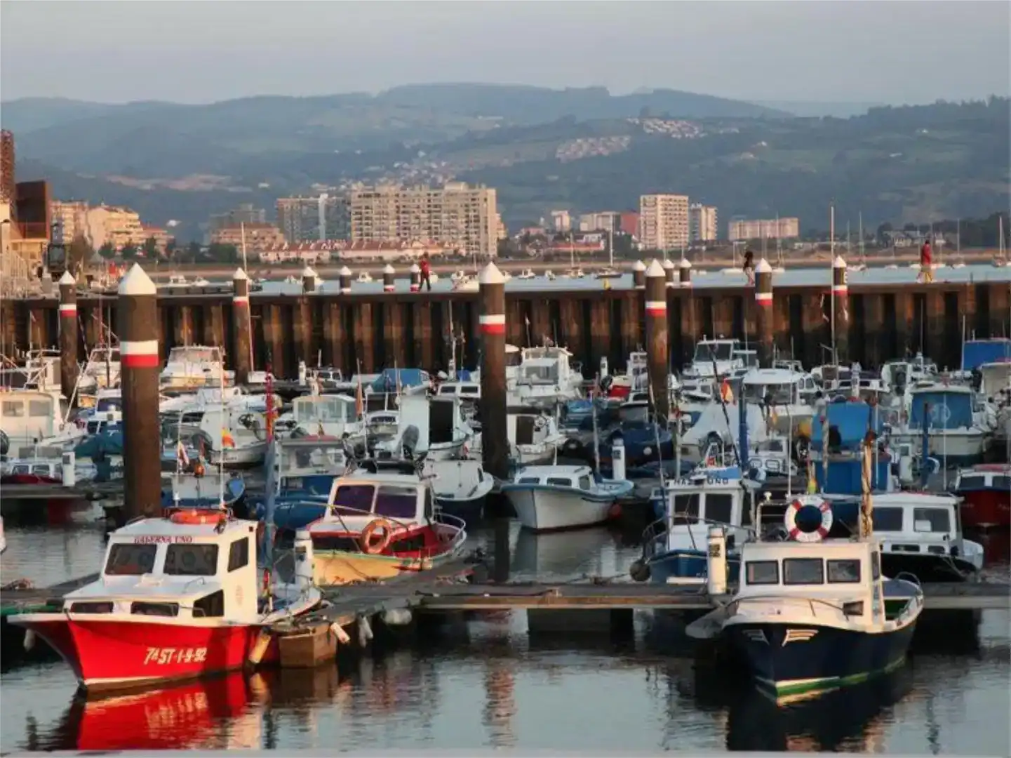 Parking of Flat for rent in Santoña  with Private garden, Parquet flooring and Storage room