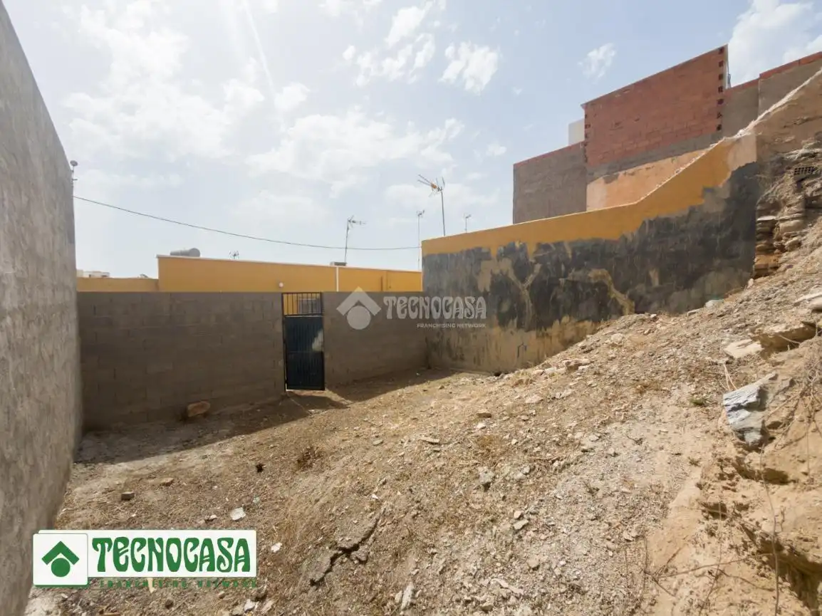 Terreny residencial en venda a Adra, imagen 3