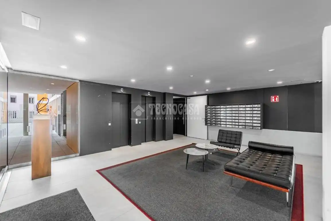 Study for rent in Madrid  with Air Conditioner, Heating and Terrace