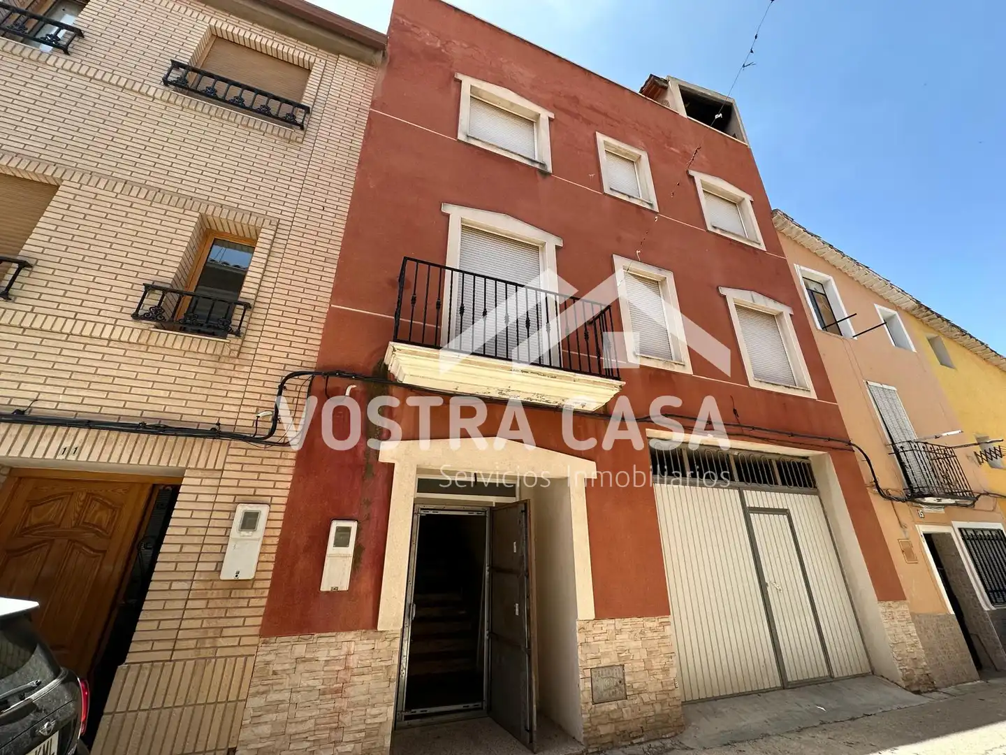 Casa aparellada en venda a ALMAZAR