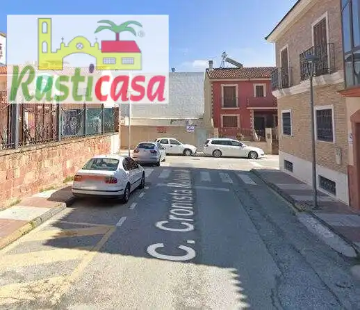 Terreni e lotti in vendita a Cronista Matías de Haro 14
