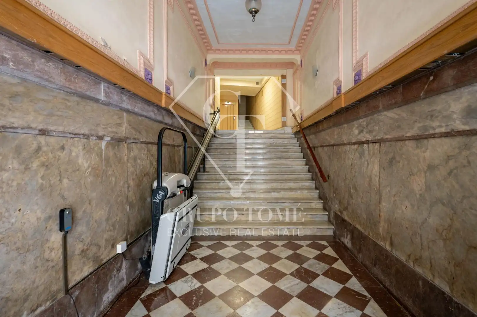 Piso en venta en Donostia - San Sebastián  con Calefacción, Amueblado y Balcón