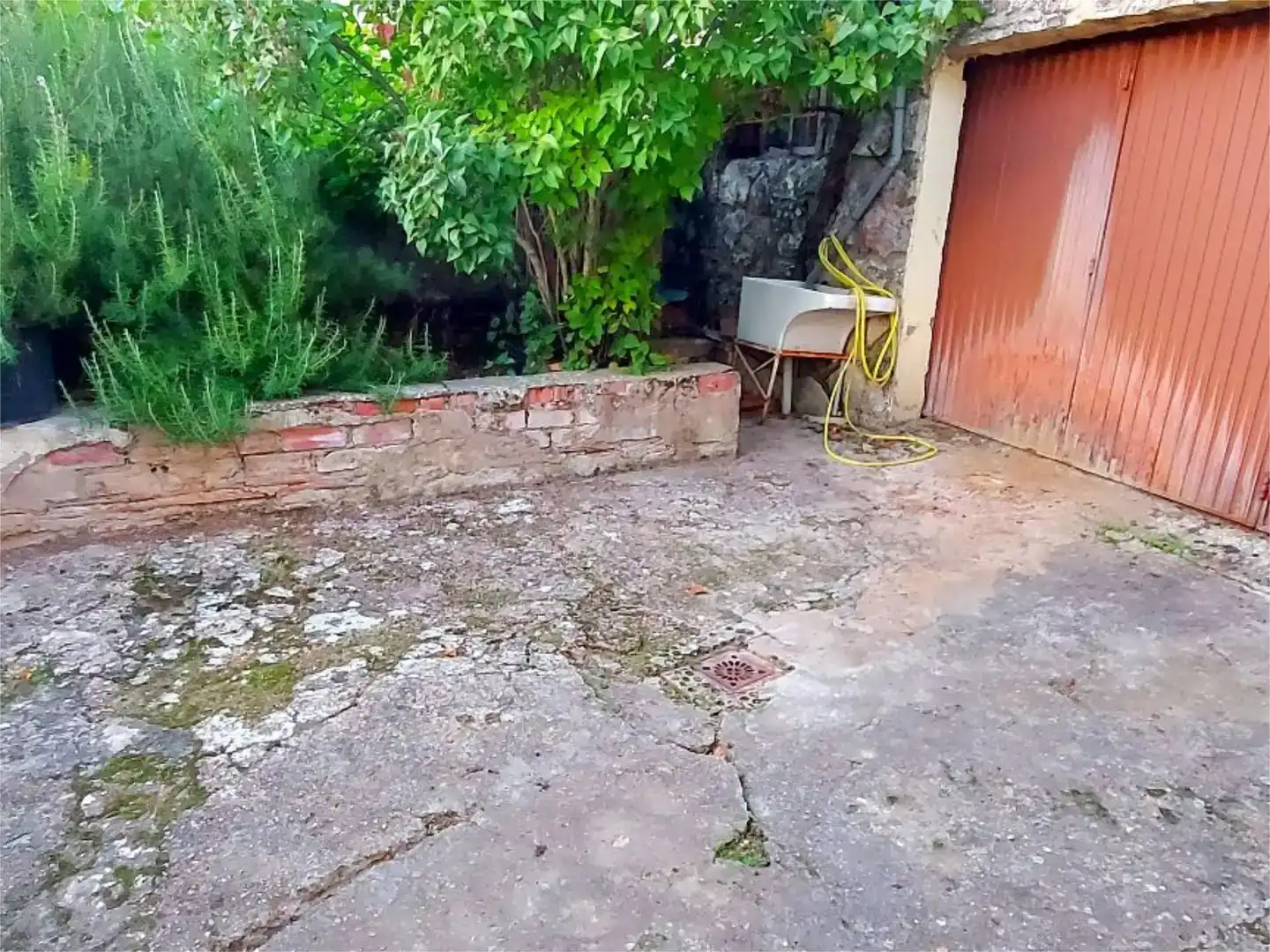 Casa adosada en venda en Sepúlveda amb Jardí privat, Traster i Moblat