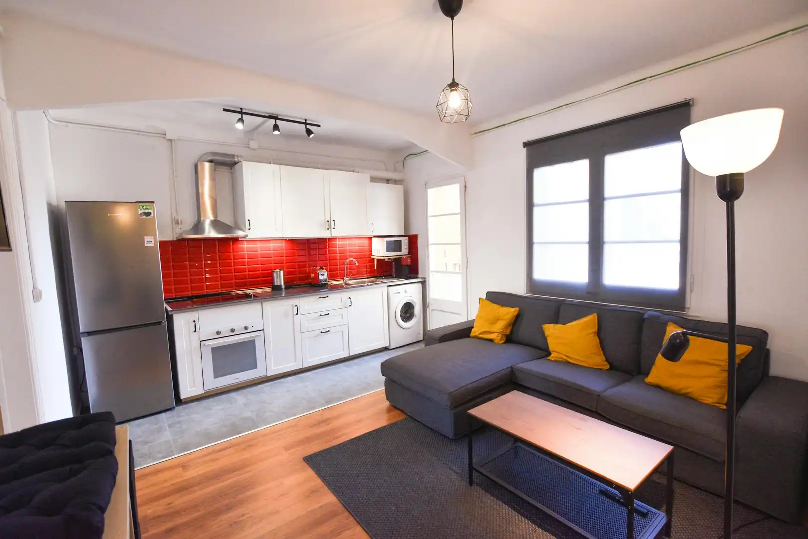 Kitchen of Flat for share in Barcelona  with Heating, Furnished and Washing machine