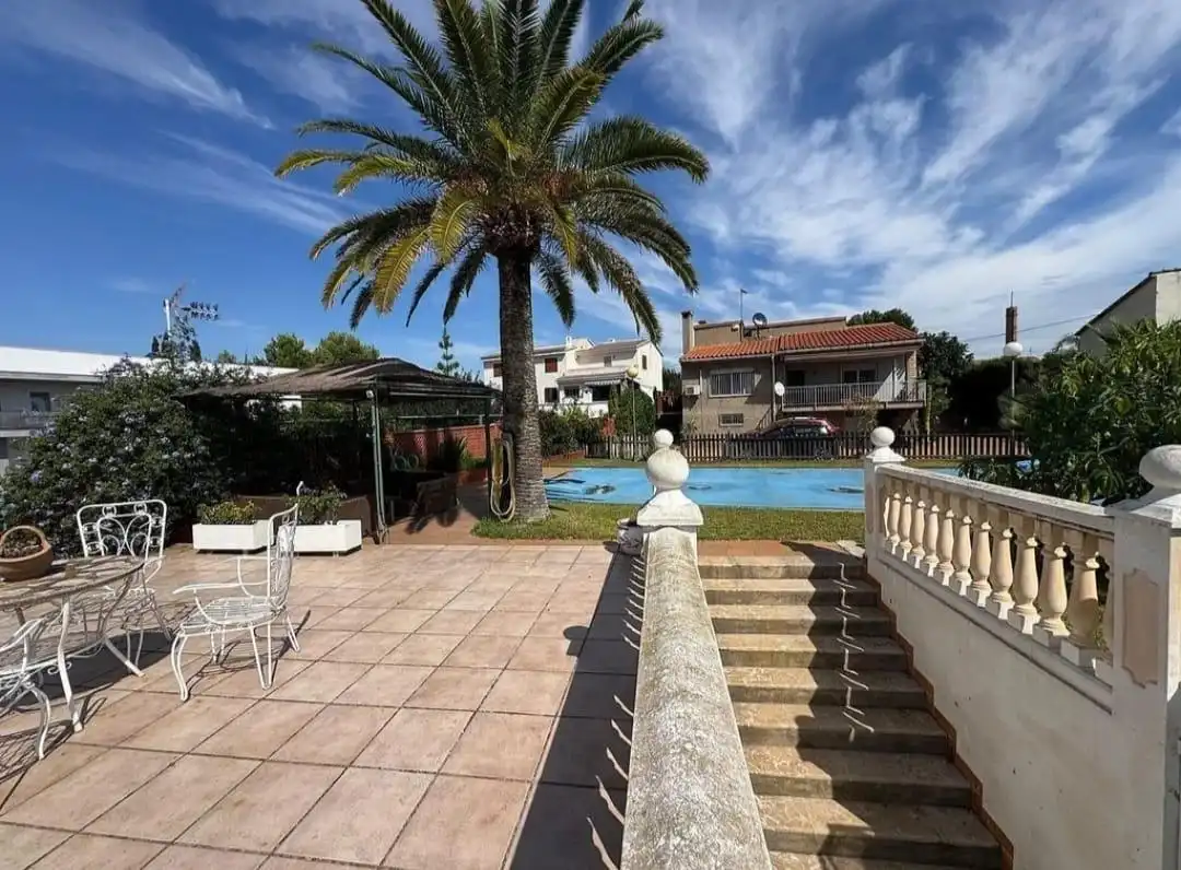 Swimming pool of Houses for sale in Almazora / Almassora  with Air Conditioner, Private garden and Terrace