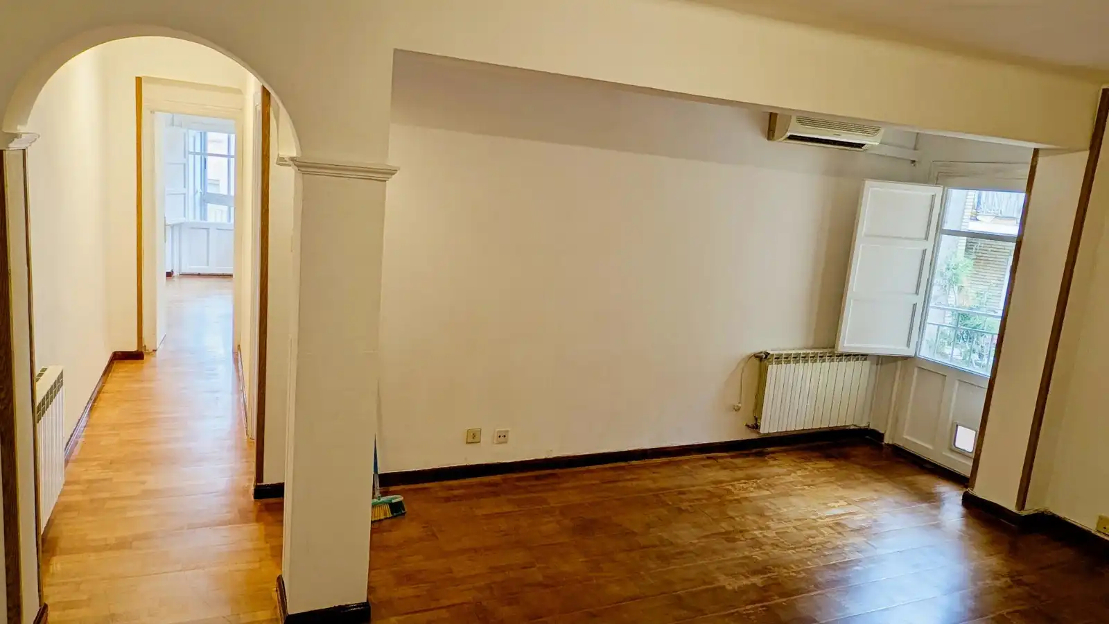 Flat for sale in Calle de Mariano Carderera, 30, Barrio de Delicias