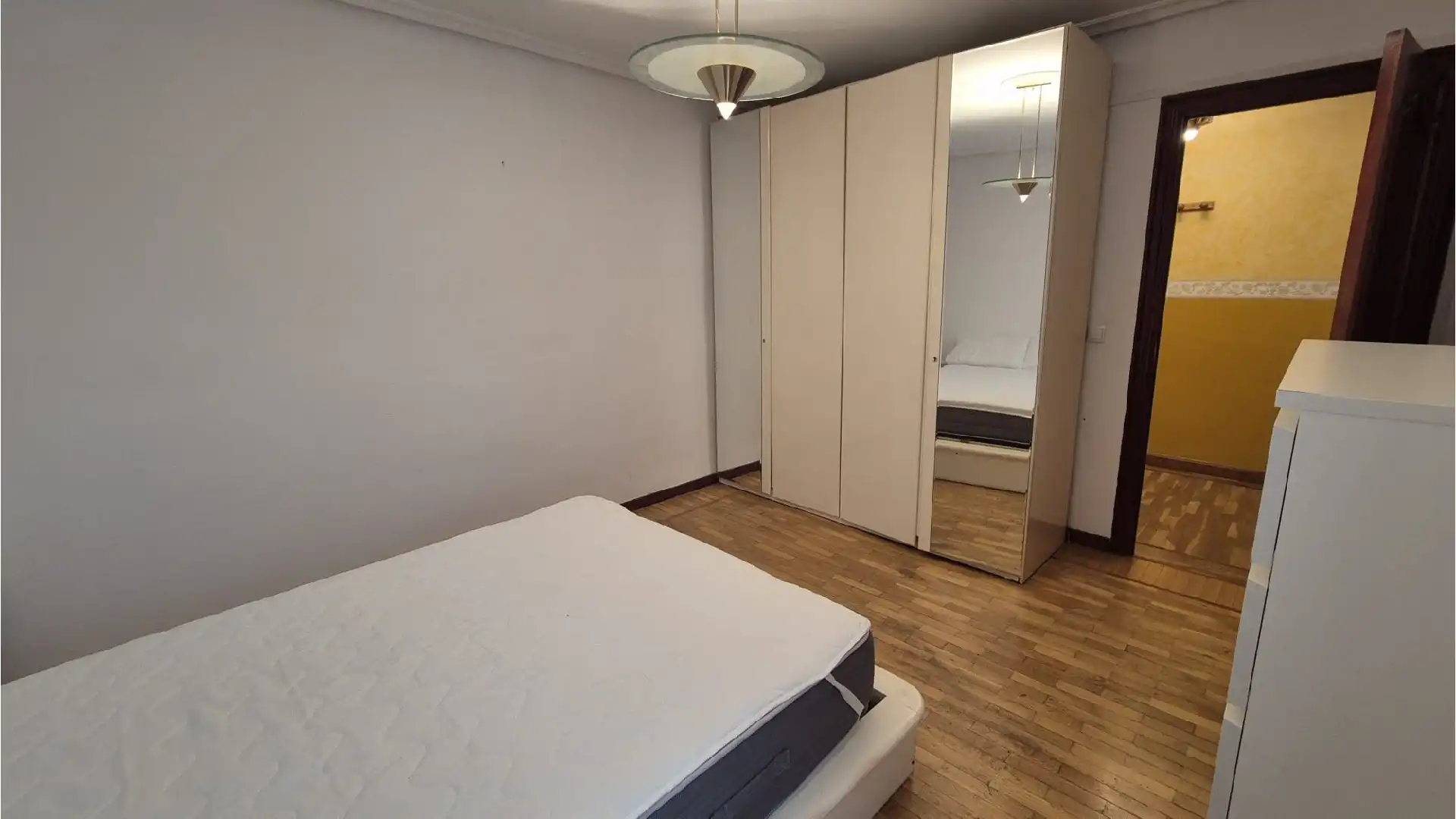 Bedroom of Flat for rent in Palencia  with Heating, Terrace and Furnished
