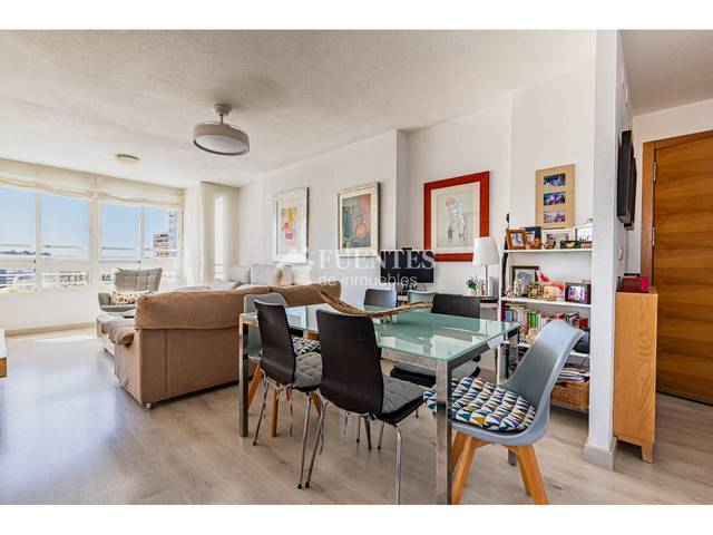Piso en Venta en Avenida Benidorm, 3 en Playa de San Juan