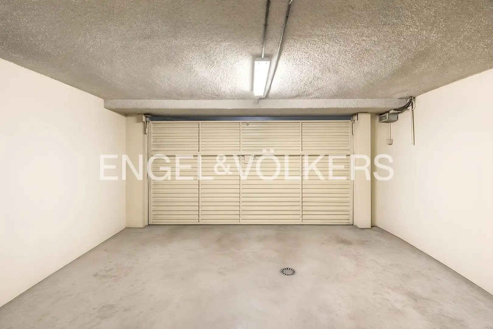 Parking of Houses for sale in Madrid  with Air Conditioner, Heating and Private garden