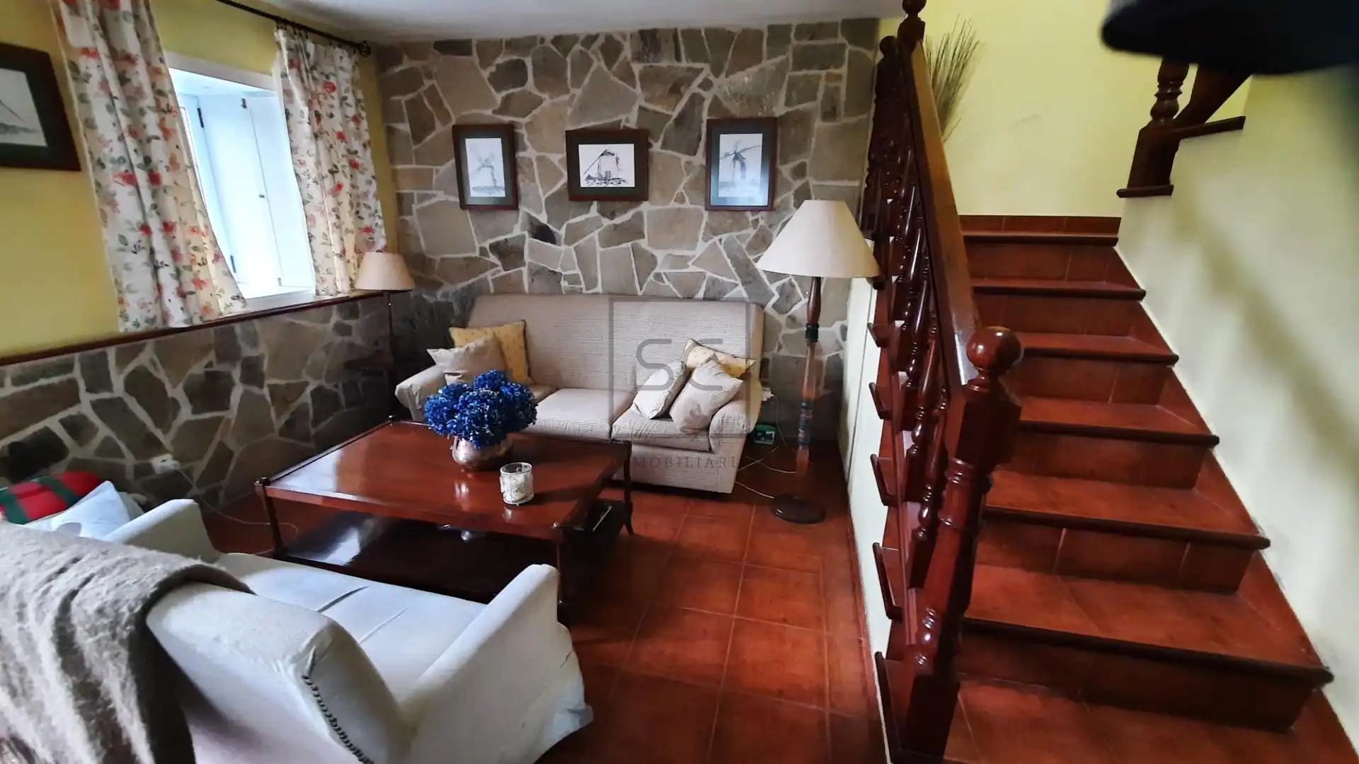 Sala d'estar de Finca rústica en venda en Ferrol amb Calefacció, Jardí privat i Terrassa