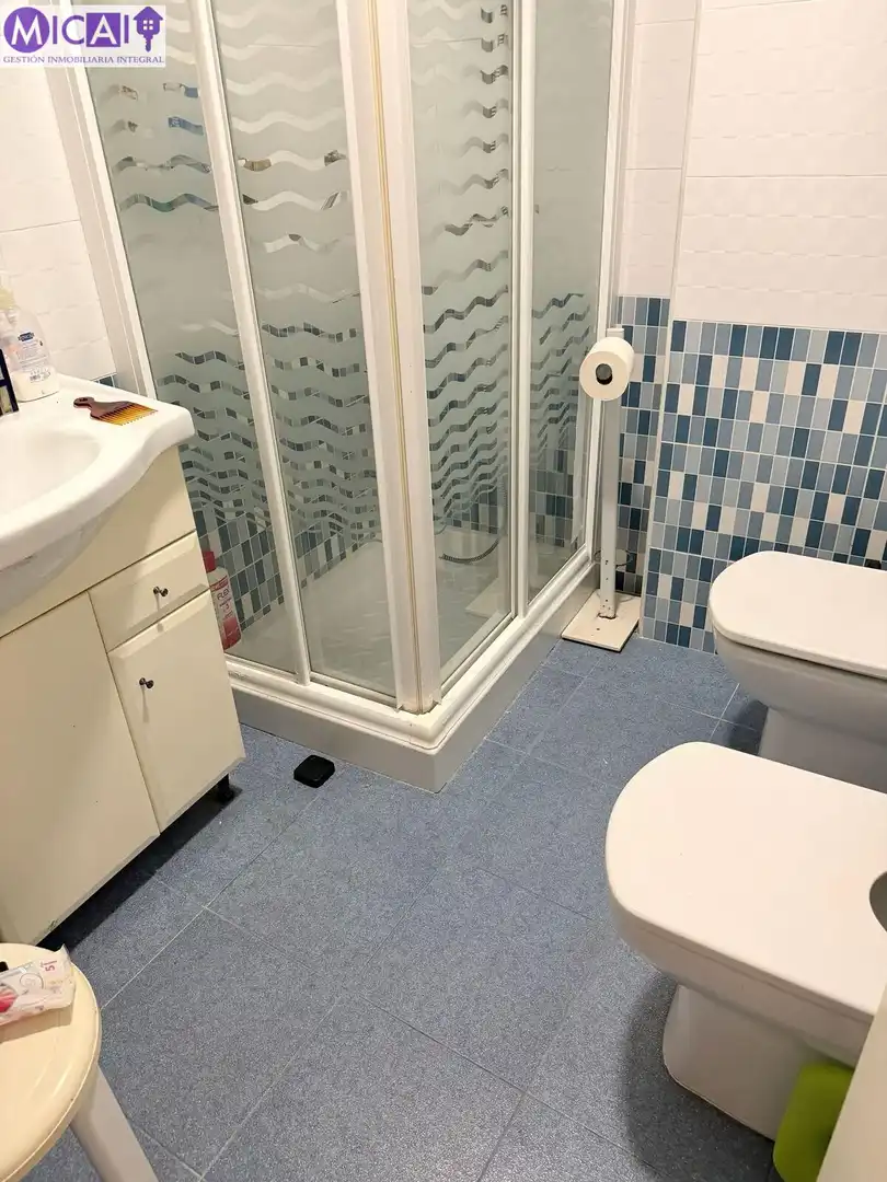 Baño de Piso en venta en Cádiz con Aire acondicionado