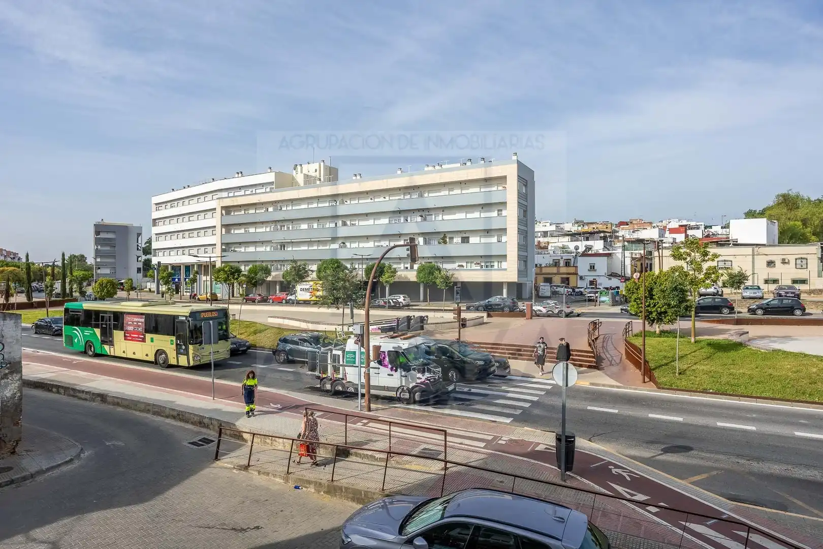 Vista exterior de Pis en venda en Camas amb Aire condicionat i Traster