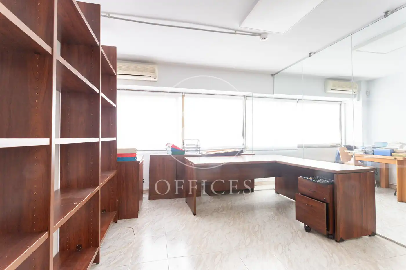 Büro zum Verkauf in Barcelona mit Heizung