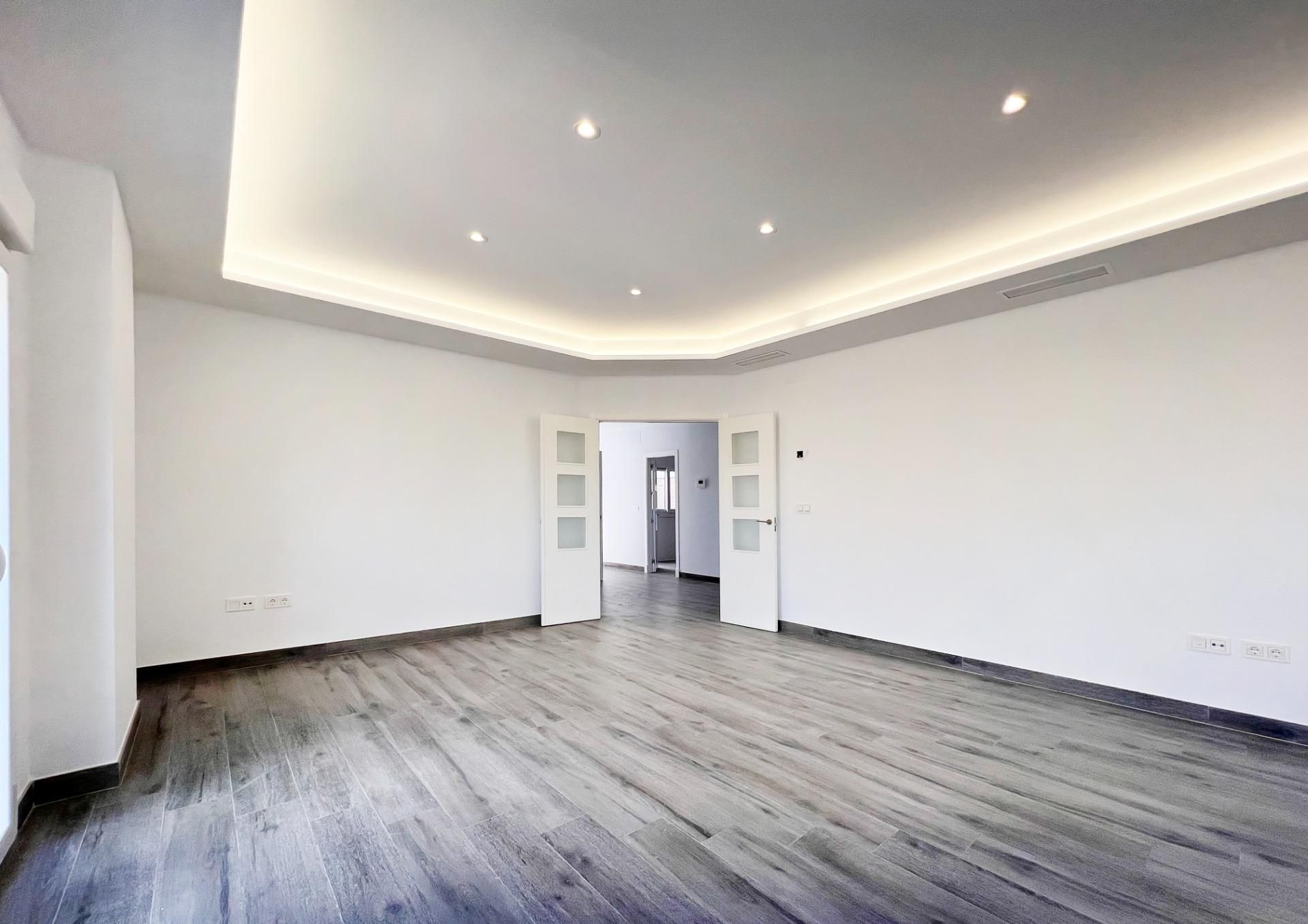 Sala d'estar de Casa o xalet en venda en Chiclana de la Frontera amb Terrassa, Traster i Balcó