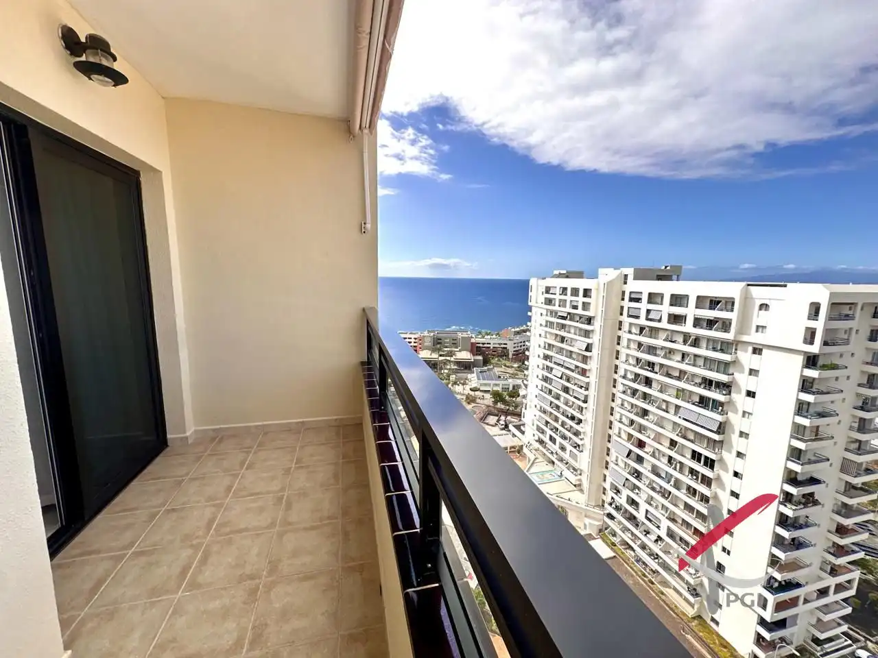 Terraza de Piso en venta en Adeje con Terraza y Piscina comunitaria