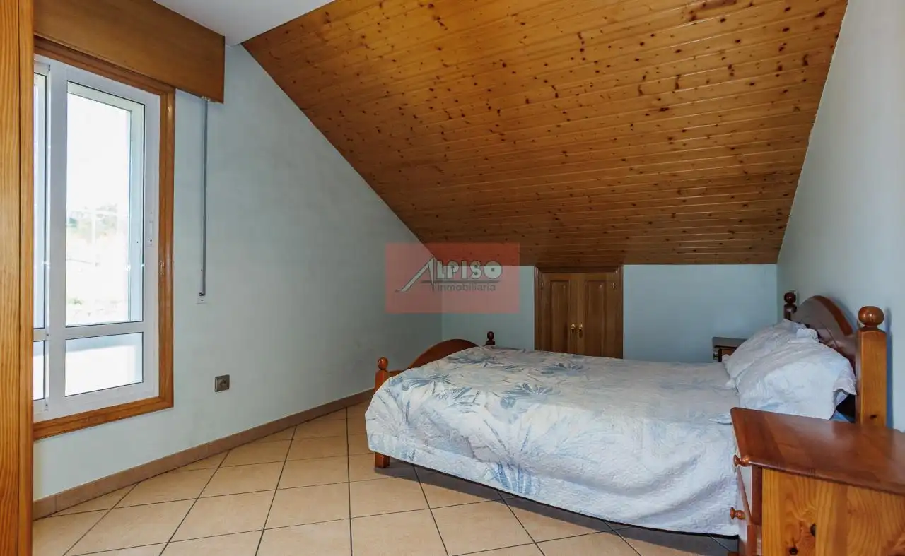 Habitación de Casa o chalet en venta en O Carballiño   con Calefacción, Jardín privado y Terraza