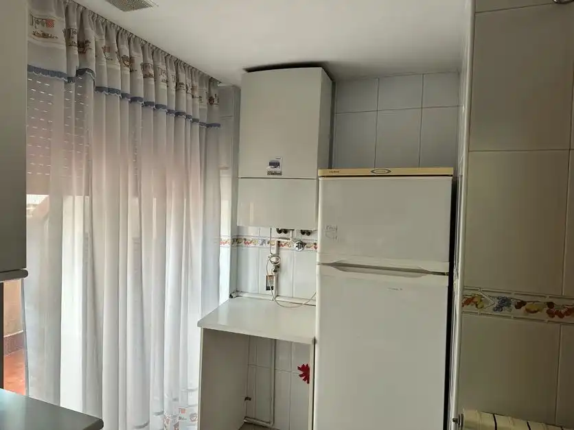 Cocina de Apartamento en venta en Ciudad Real con Aire acondicionado, Calefacción y Terraza