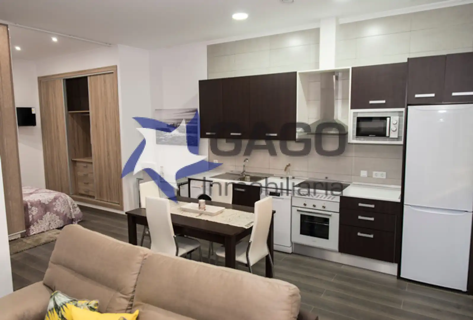 Cocina de Estudio de alquiler en Córdoba con Aire acondicionado