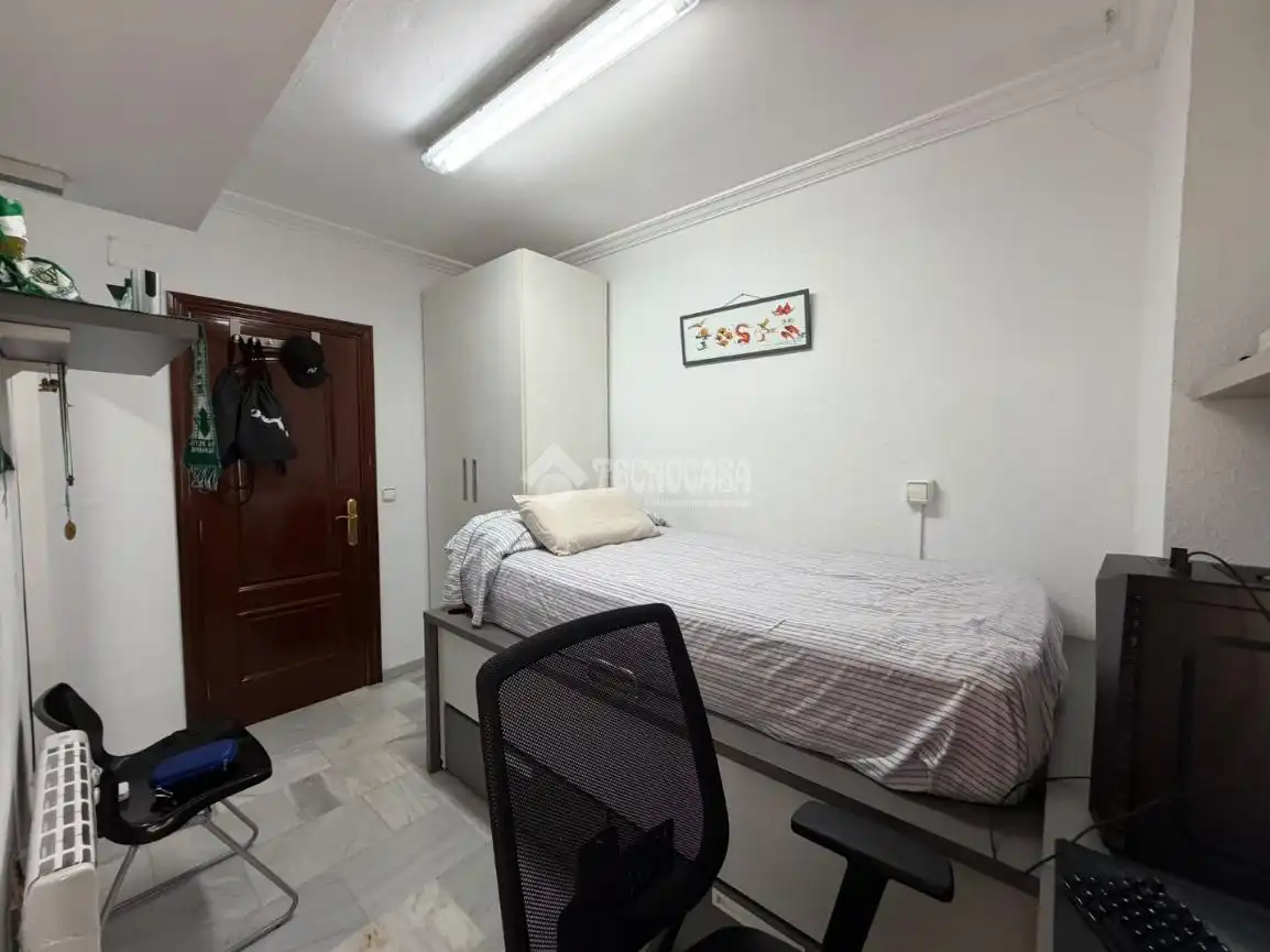 Dormitori de Pis en venda en Este - Alcosa- Torreblanca