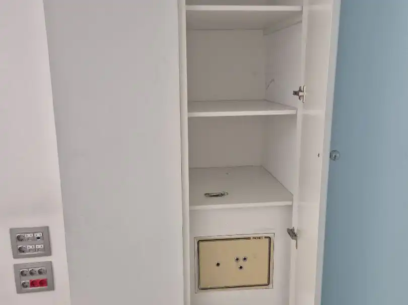 Dormitori de Oficina de lloguer en Zaragoza amb Aire condicionat, Calefacció i Internet