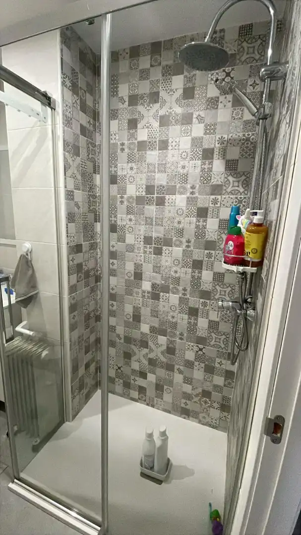 Baño de Apartamento en venta en El Portil con Terraza, Amueblado y Piscina comunitaria