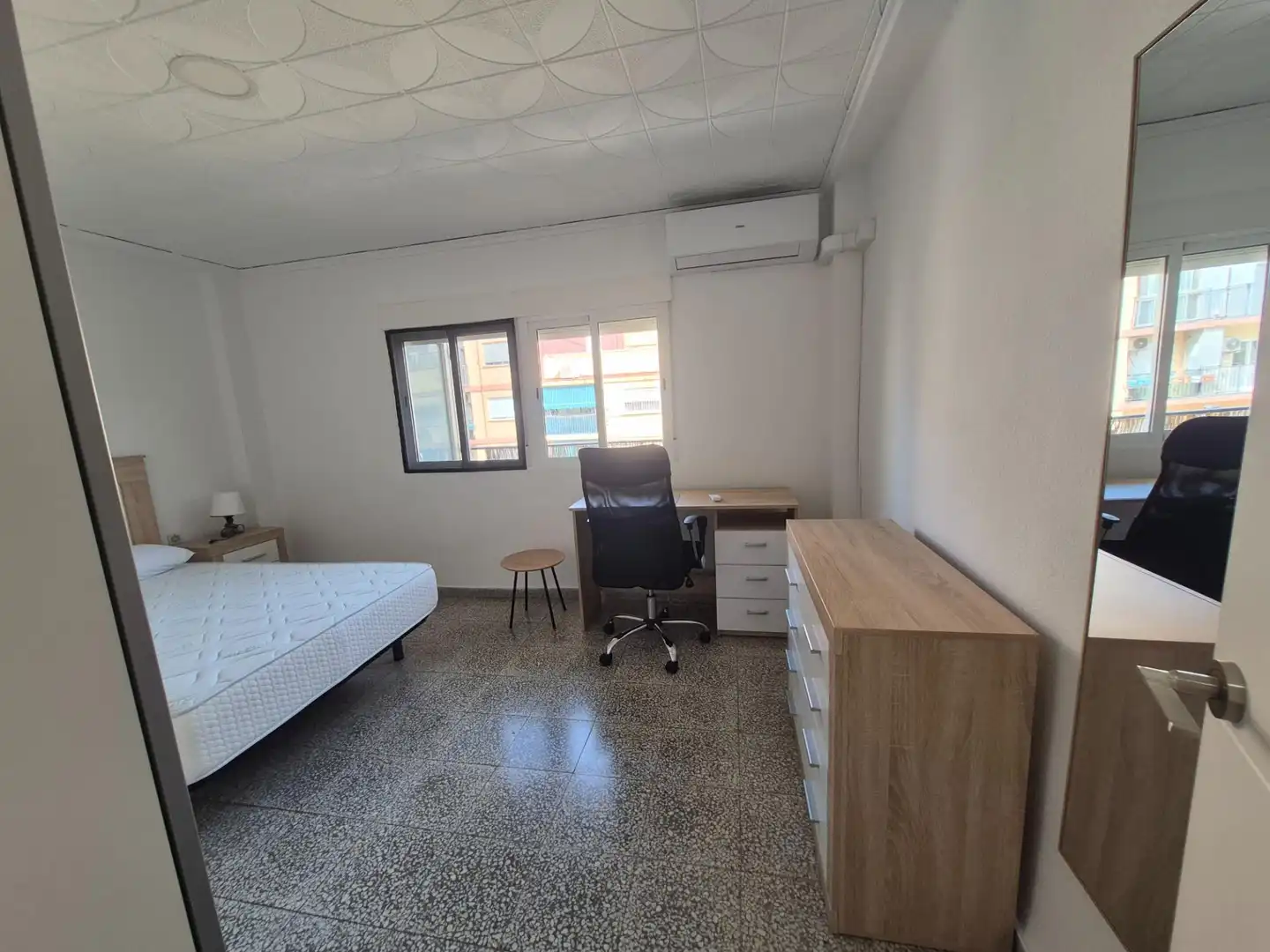 Bedroom of Flat for rent in Mislata  with Air Conditioner and Furnished