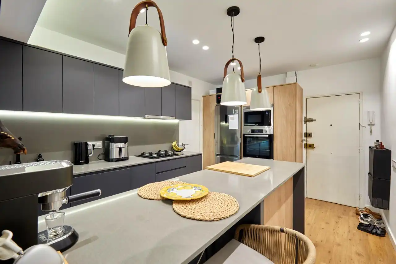 Cuina de Apartament en venda en Barcelona amb Aire condicionat, Calefacció i Parquet