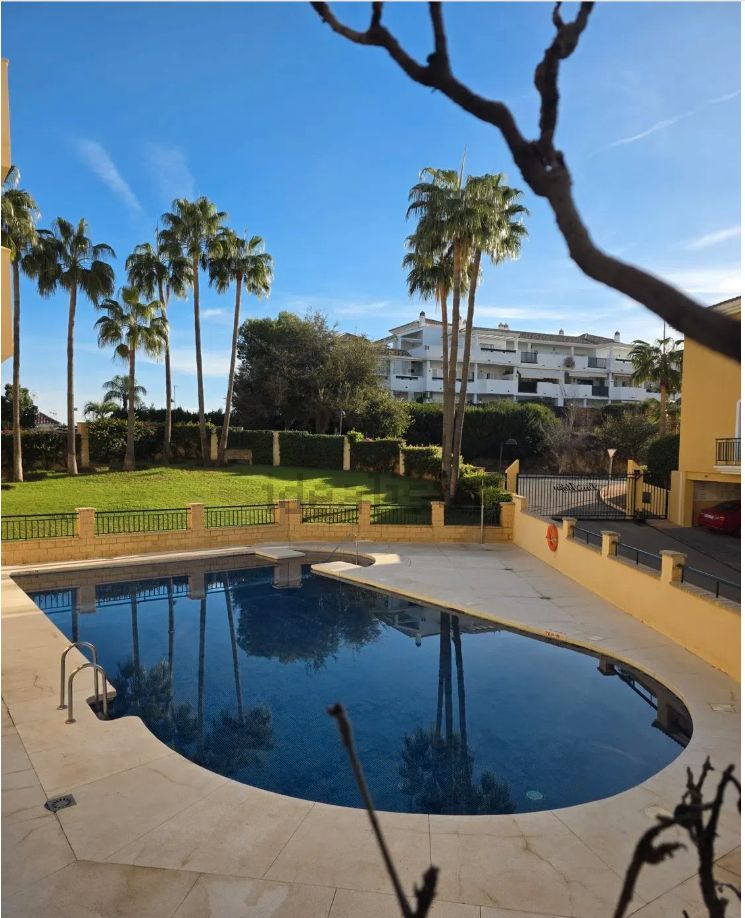 Swimming pool of Flat to rent in Benalmádena  with Air Conditioner, Heating and Terrace