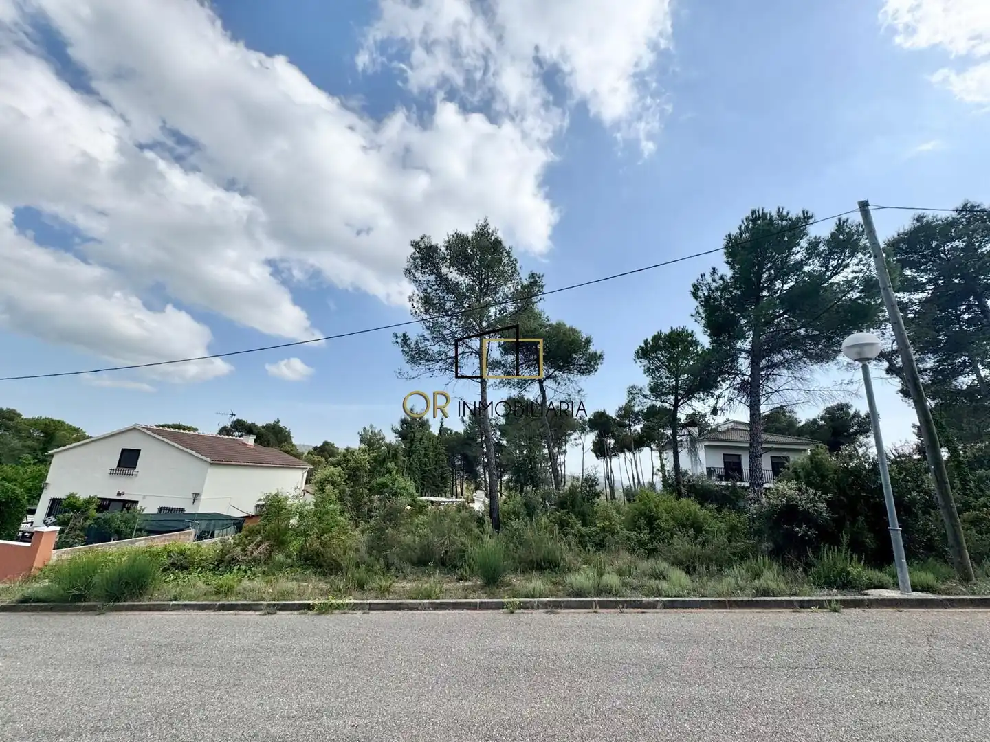 Residential land for sale in Pontons