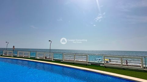 Foto 4 de Apartamento en venta en Gran Via de la Manga, Playa de las Gaviotas - El Pedrucho, La Manga del Mar Menor