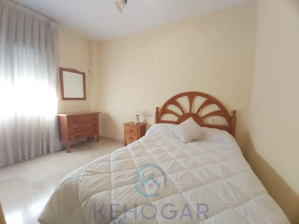 Dormitori de Casa o xalet en venda en Dos Hermanas
