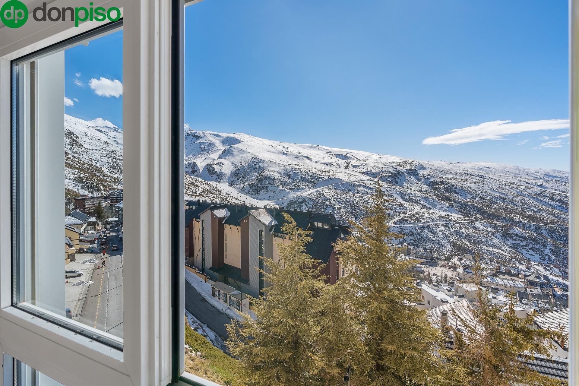 Bedroom of Flat for sale in Sierra Nevada