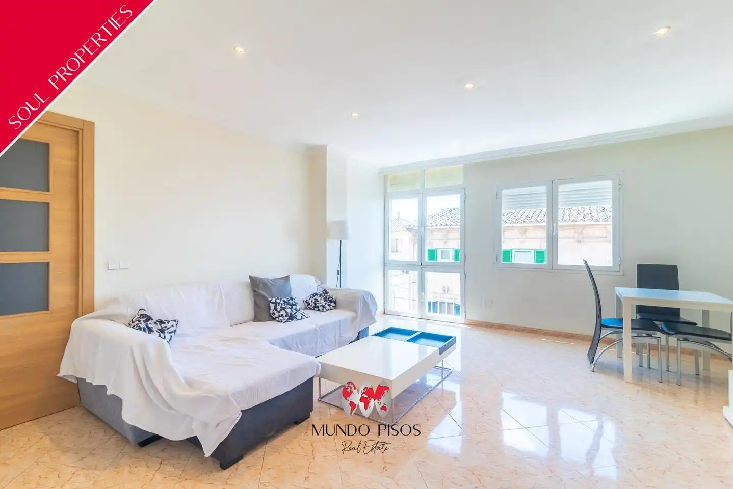 Living room of Flat for sale in  Palma de Mallorca  with Air Conditioner, Heating and Furnished
