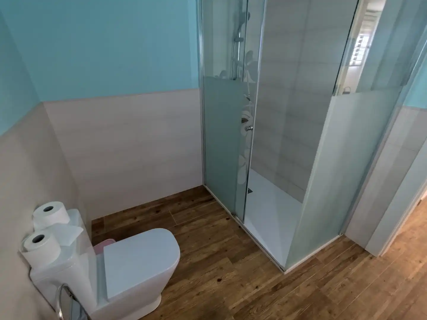 Bathroom of Houses for sale in Úbeda  with Air Conditioner, Heating and Parquet flooring